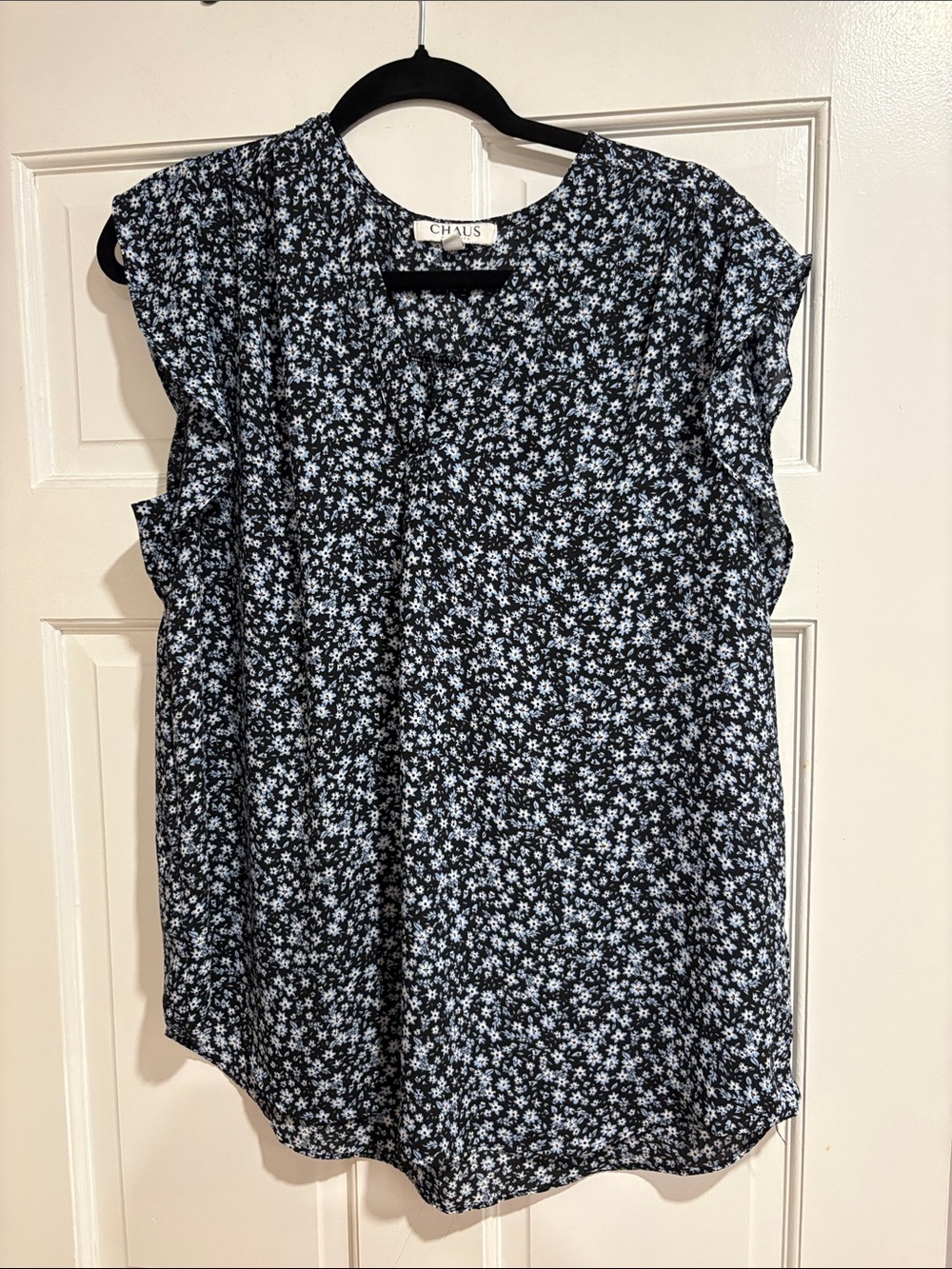 Chaus Black and Light Blue Floral Cap-Sleeve Blouse